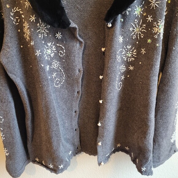 Designers Originals Studio Joy Sweater Womens M Gray White Snowflakes Cardigan - Picture 14 of 16
